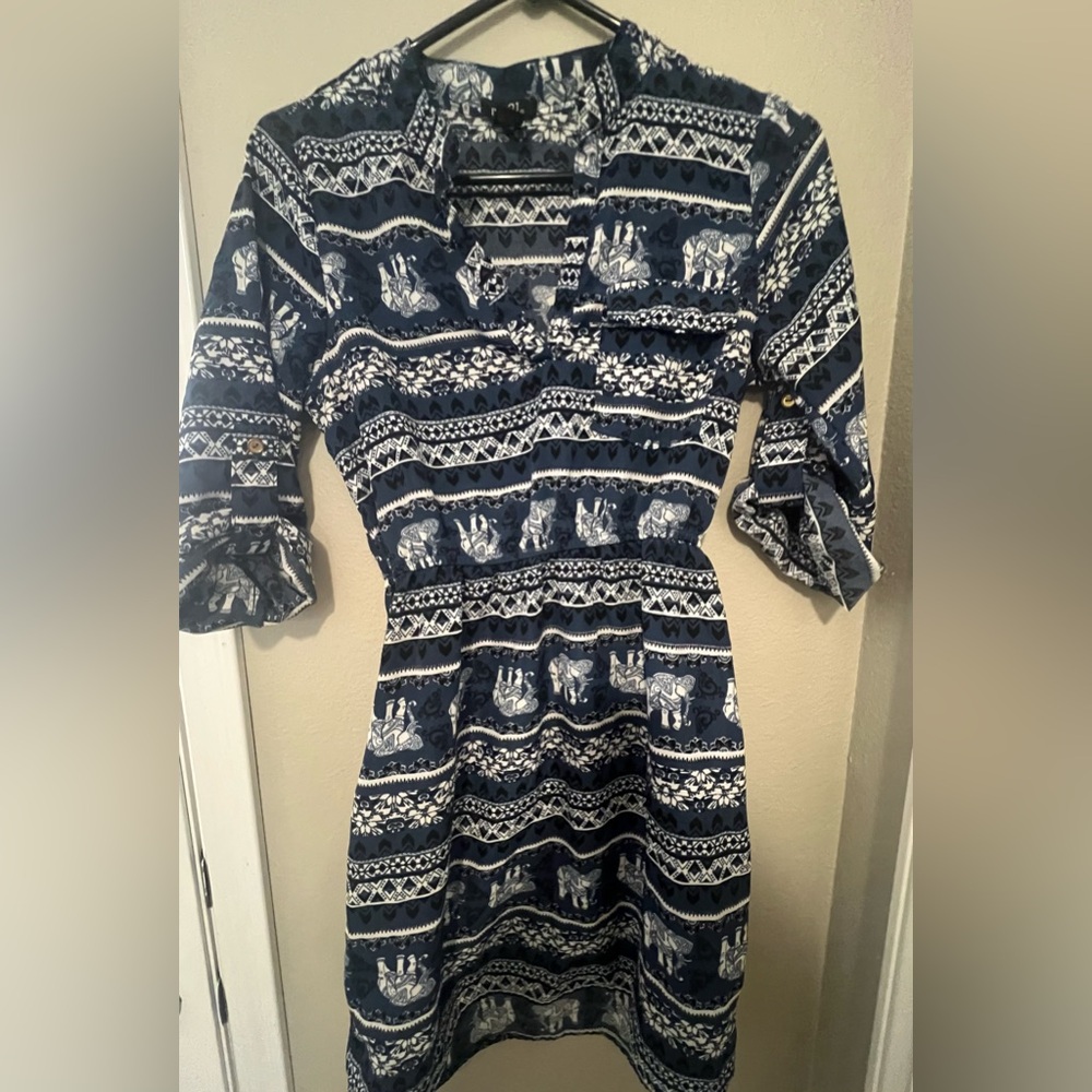 Rue21 Small dress with cinched waist and elephant details 👗🐘